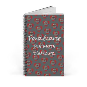 Carnet "Pour écrire des mots d’amour" avec une pattern de Kyous dans un cœur
