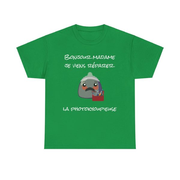 T-shirt "Bonjour madame, je viens réparer la photokyoupieuse" – Un classique du cinéma... d’entreprise ! – Image 9
