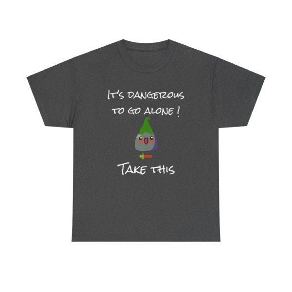 🗡️ T-shirt "It's Dangerous to Go Alone" – L'équipement de base pour tout héros – Image 7
