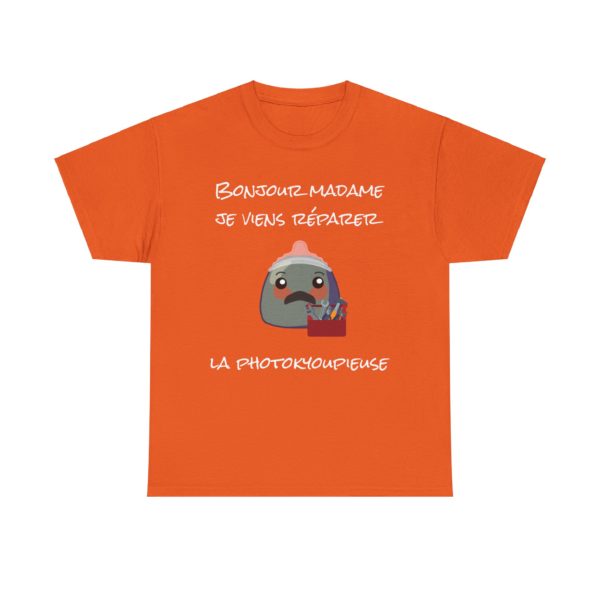 T-shirt "Bonjour madame, je viens réparer la photokyoupieuse" – Un classique du cinéma... d’entreprise ! – Image 15