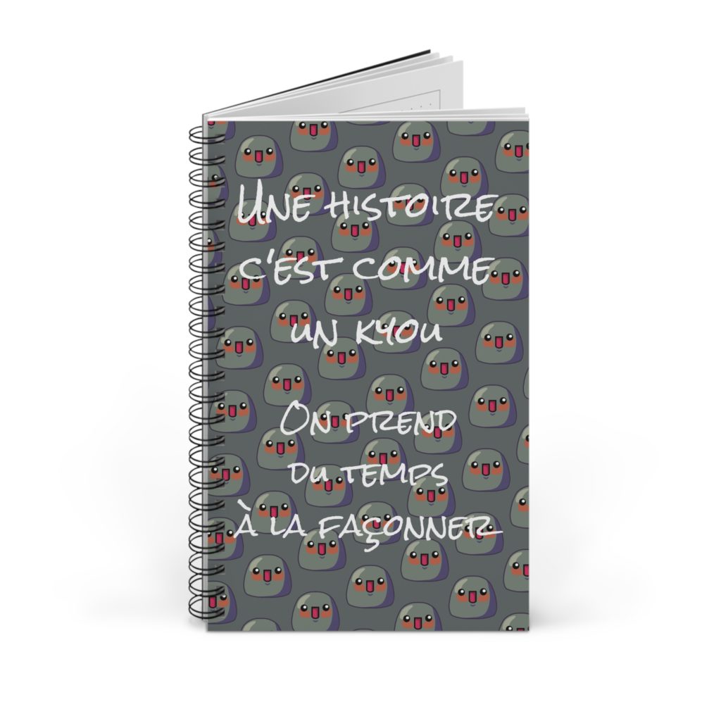 Carnet inspirant avec une pattern de Kyous, idéal pour écrire et créer