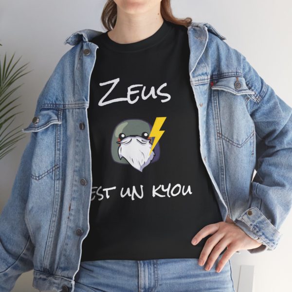 ⚡ T-shirt "Zeus est un kyou" – Quand la mythologie devient légendaire ! – Image 6
