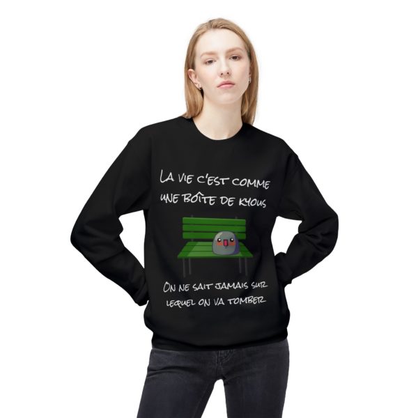 Sweatshirt "La vie, c'est comme une boîte de Kyous" – Une surprise à chaque instant ! 🎁 – Image 3
