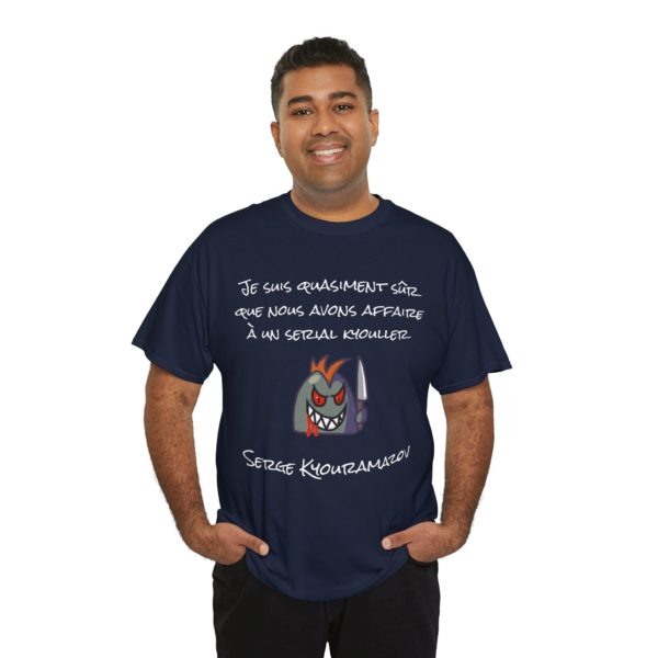🩸 T-SHIRT "Je suis quasiment sûr que nous avons affaire à un serial Kyouller !" – Humour noir et style culte ! – Image 21