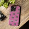 Coque "Aime-moi" – Un message subtil (ou pas) pour attirer l’amour ! – Image 157