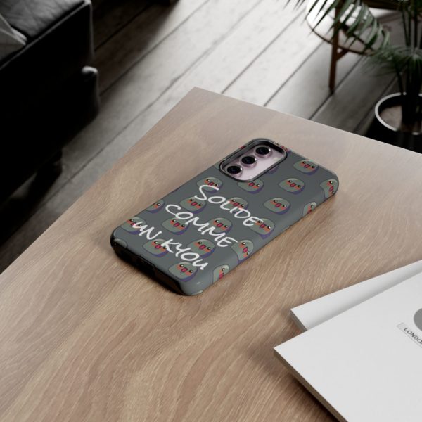 Coque de téléphone "Solide comme un Kyou" – Protection ultime et style Kyou-mique ! – Image 108